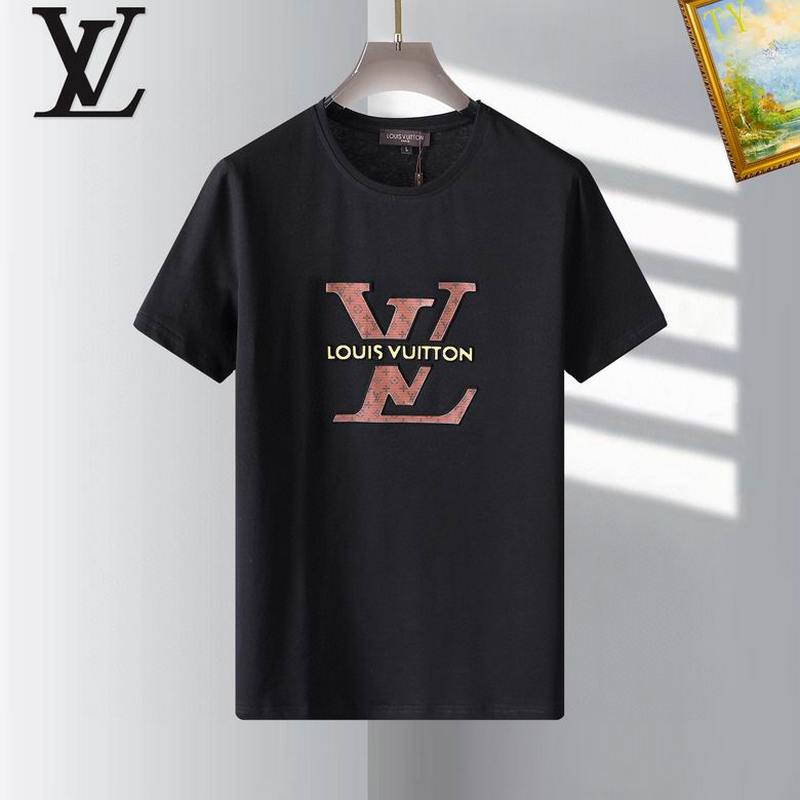 Louis Vuitton Men's T-shirts 13